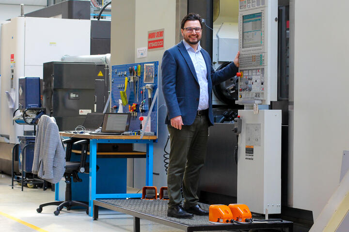 Dr Erdem Ozturk, CEO, Productive Machines, at AMRC.