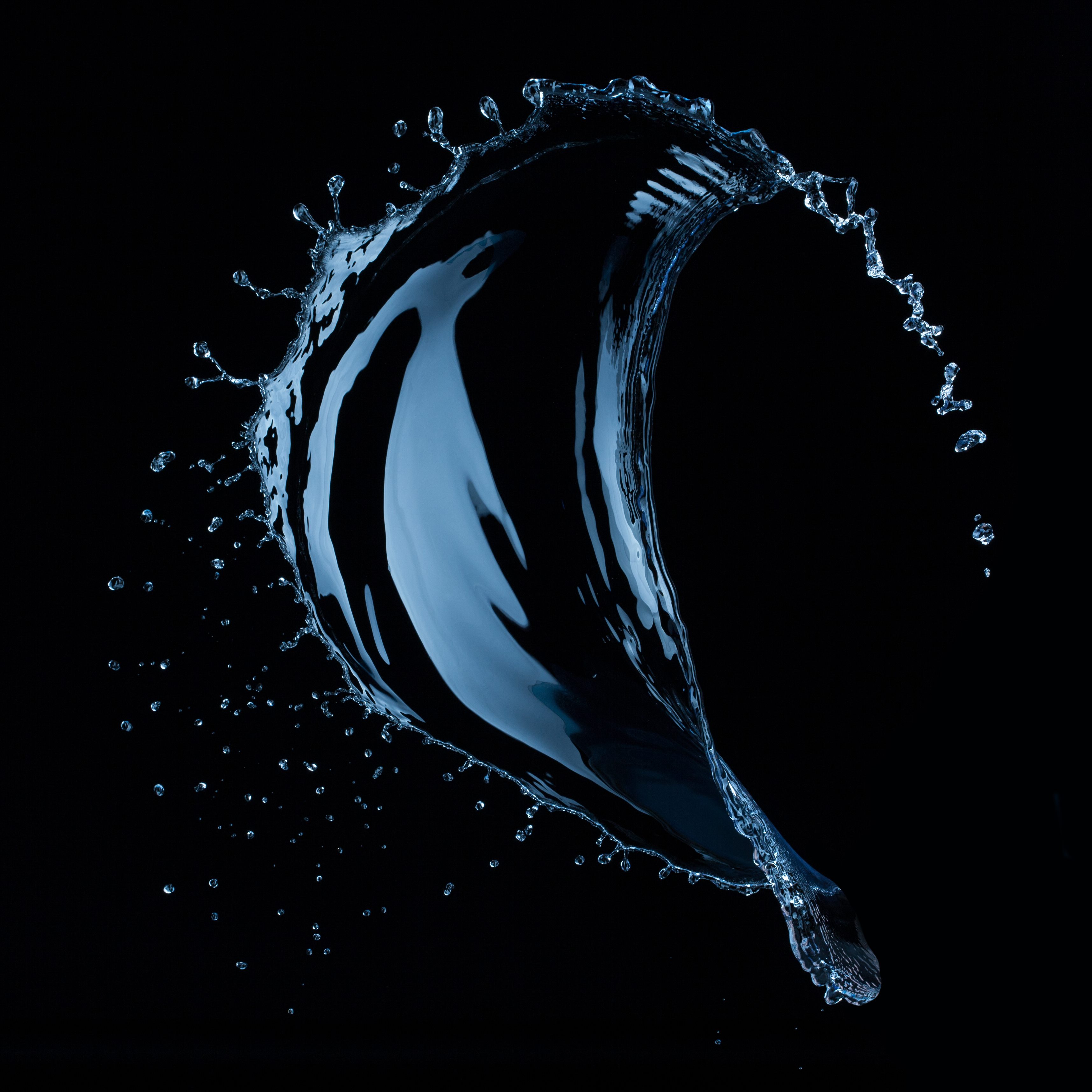 waterjet cutting (image: Shutterstock.com)
