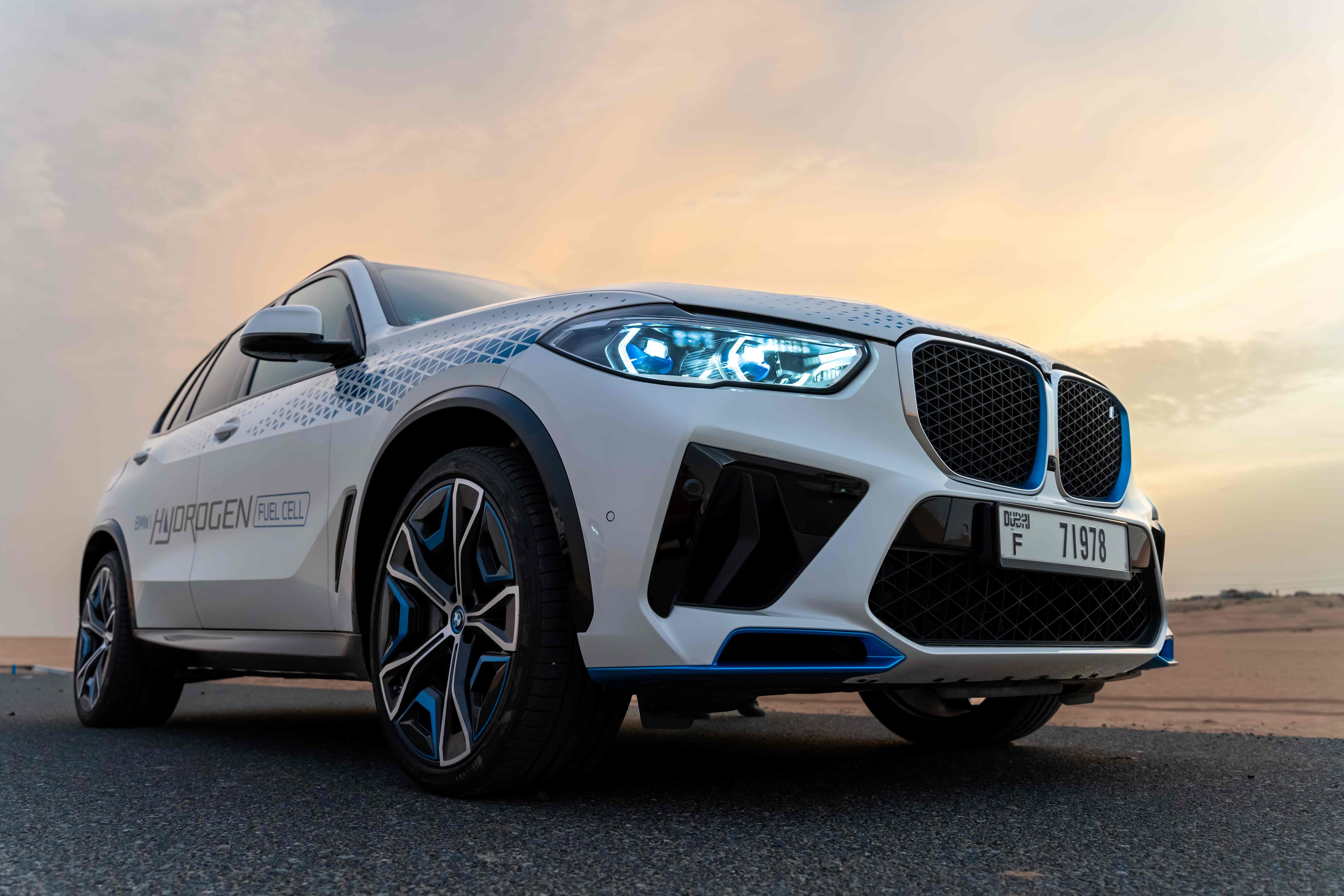 BMW IX5 Hydrogen model