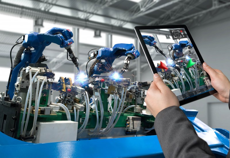 Robot, digitalisation, image: Shutterstock