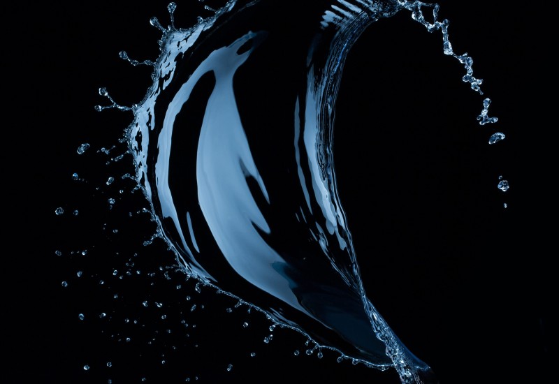 waterjet cutting (image: Shutterstock.com)